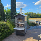 holzbefeuerter Backofen Gusto Marke Fontana Forni Version LoderFire mit Ablageboard und Pizzastein für zweite Backebene