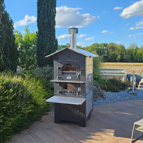 holzbefeuerter Backofen Gusto Marke Fontana Forni Version LoderFire mit Ablageboard und Pizzastein für zweite Backebene