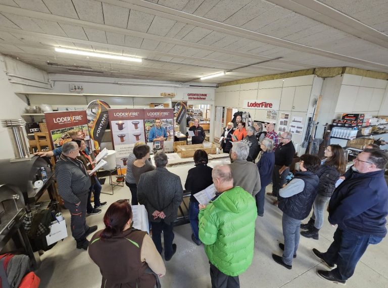 Backkurs Backwörkshop Holzofenbrot Pizza und Focaccia und Süsses aus dem Holzbackofen